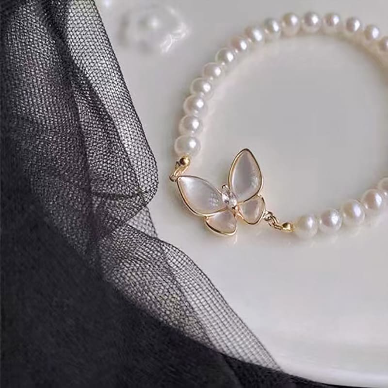 #AB040 Butterfly Pearl Bracelets