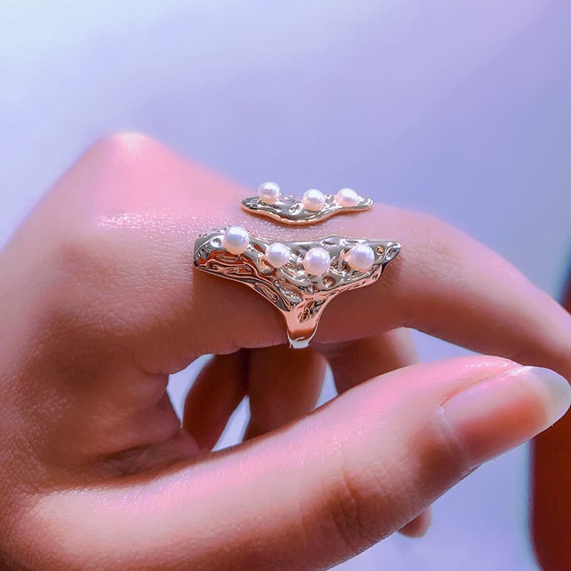 #AB073 Fish-tail Pearl Ring