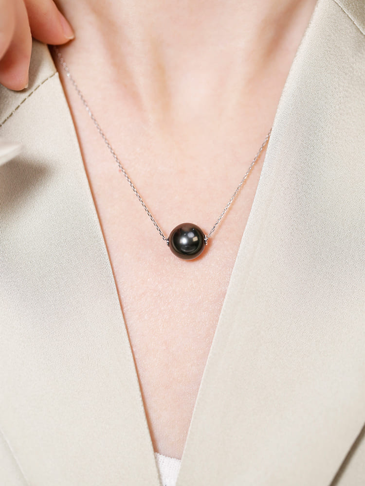 #AB146 Tahitian Round Pearl  Pendant