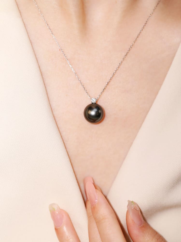 #AB145 Tahitian Princess Diane  Round Pearl Pendant