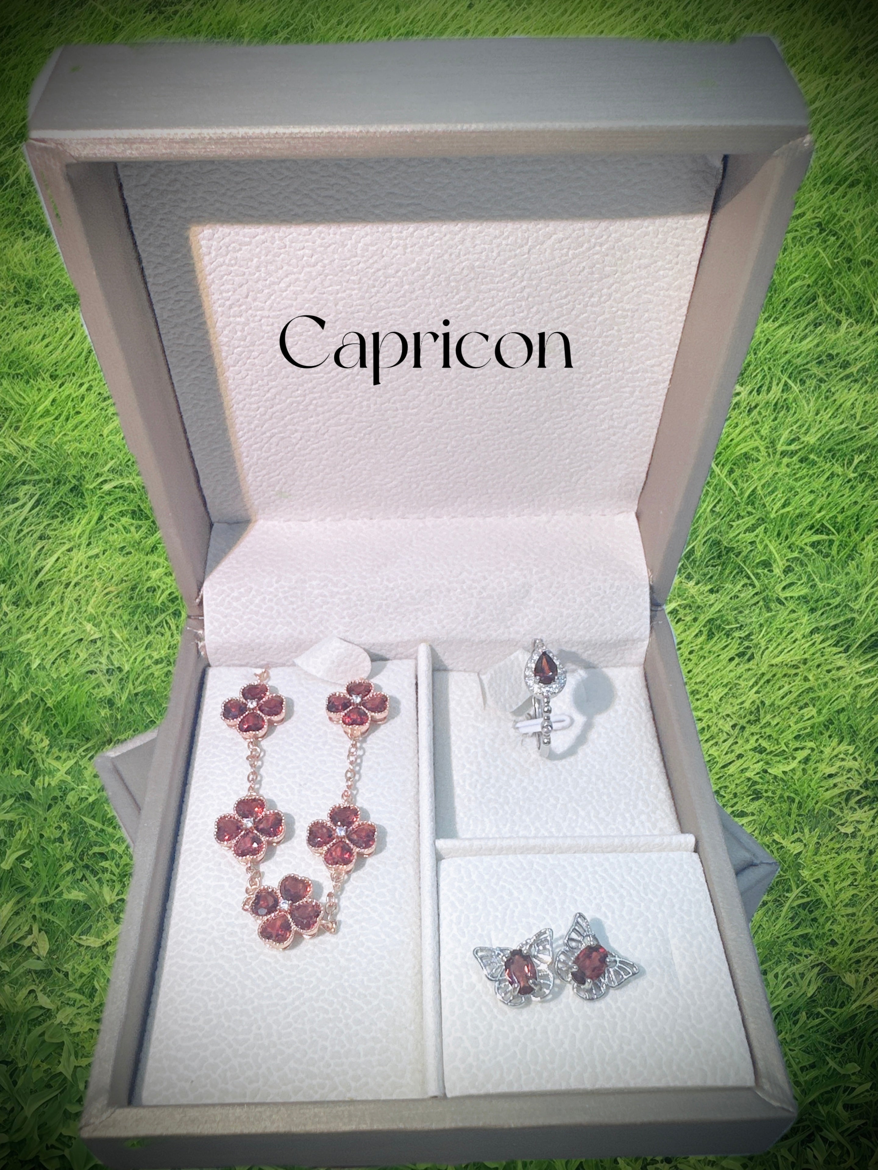 #AB047 Capricorn Lucky Stone Garnet Set