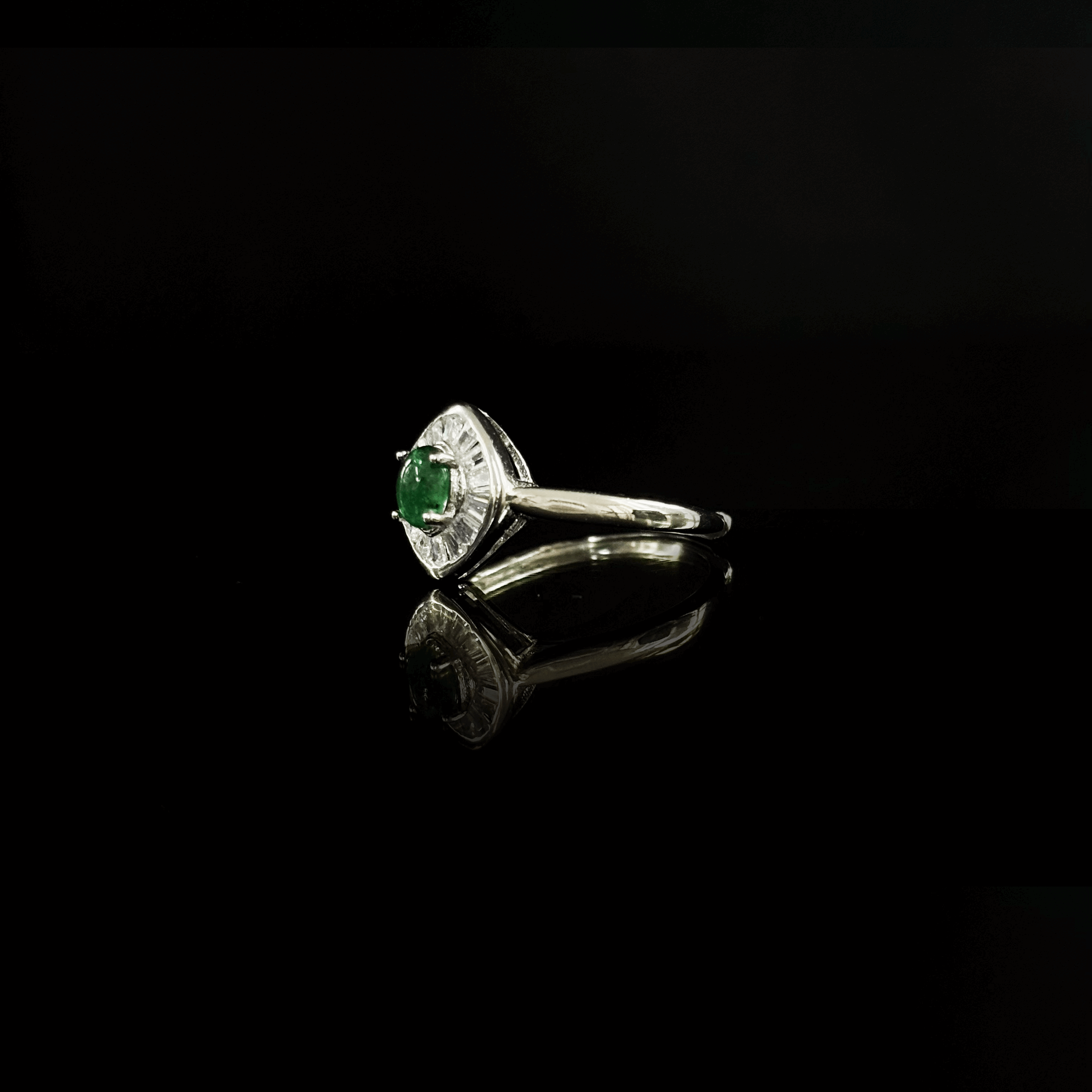 #AB004 Emerald ring in silver