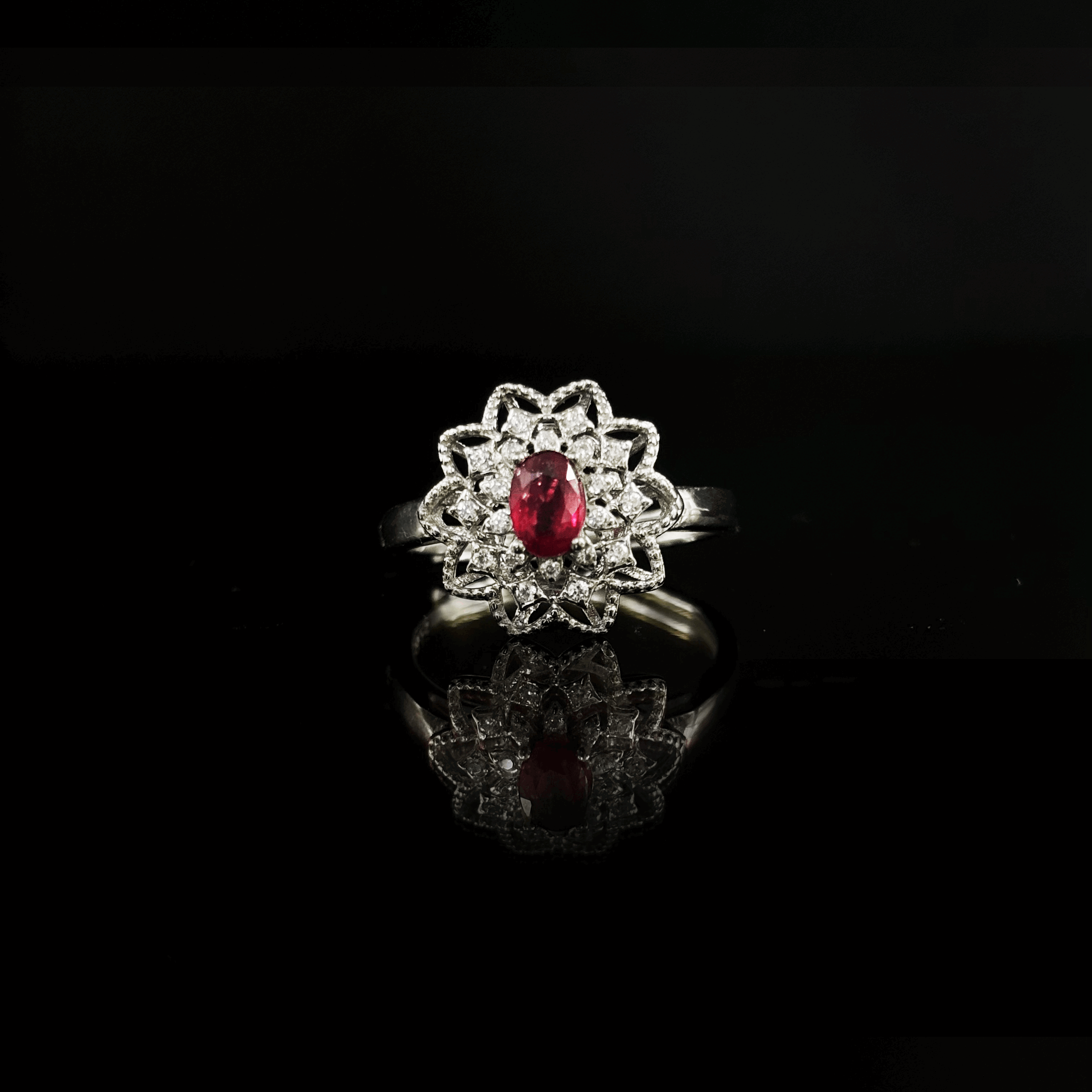 【#117】Cultured High Carbon Ruby 4*6mm Ring