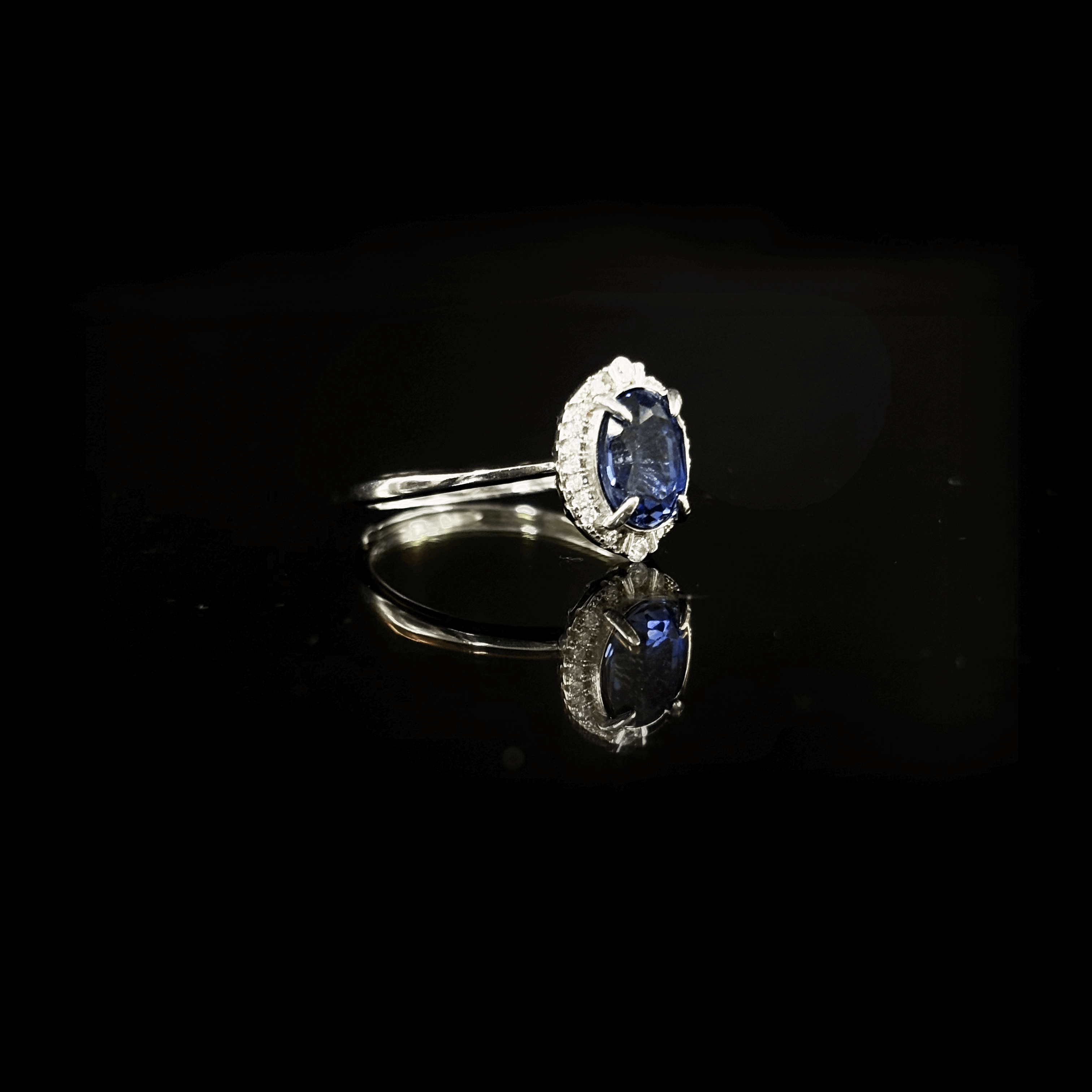 #AB009 Sapphire and silver ring