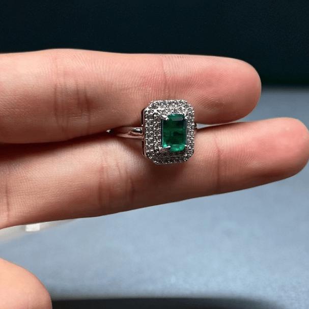 #AB033 Birthstone gemini Emerald 2 Carat Ring