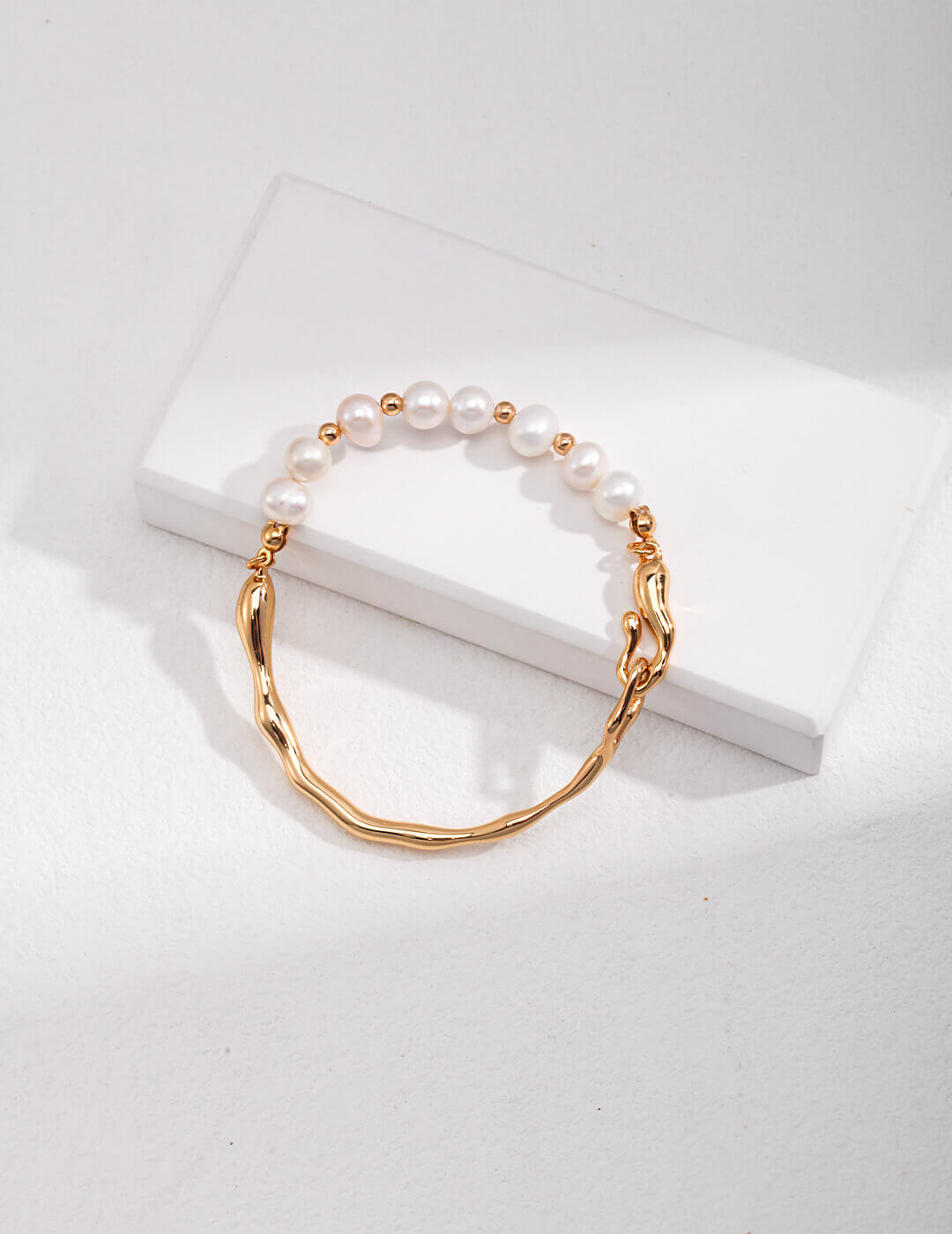 #AB096 Liquid Series Pearl Bracelets